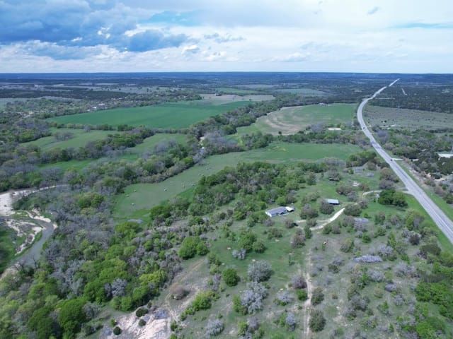 21109 N Us Highway 281