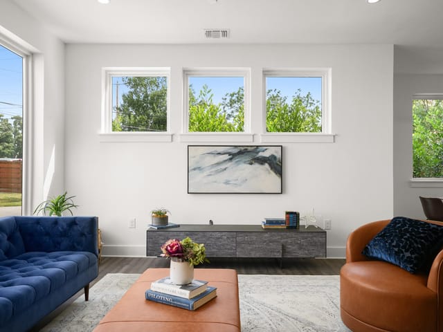 2111 Prather LN Unit #1