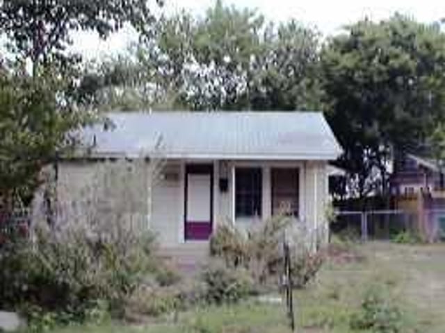 2113 OXFORD Ave