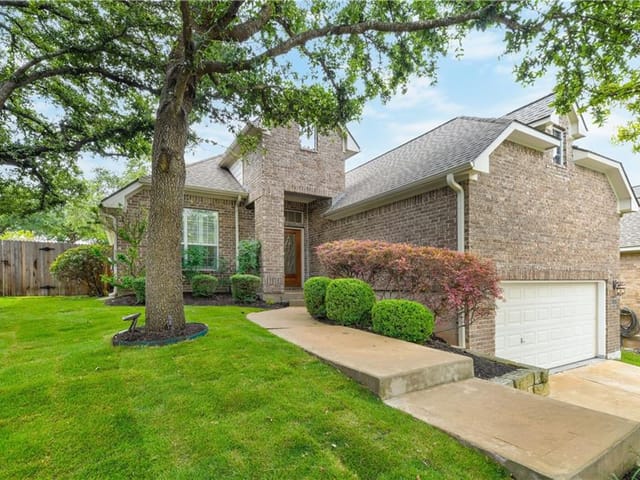 2113 Westfalian Trl