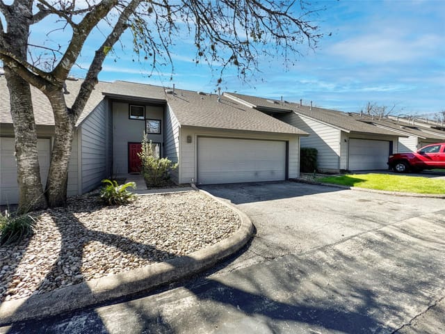 2114 Goodrich Ave Unit #4
