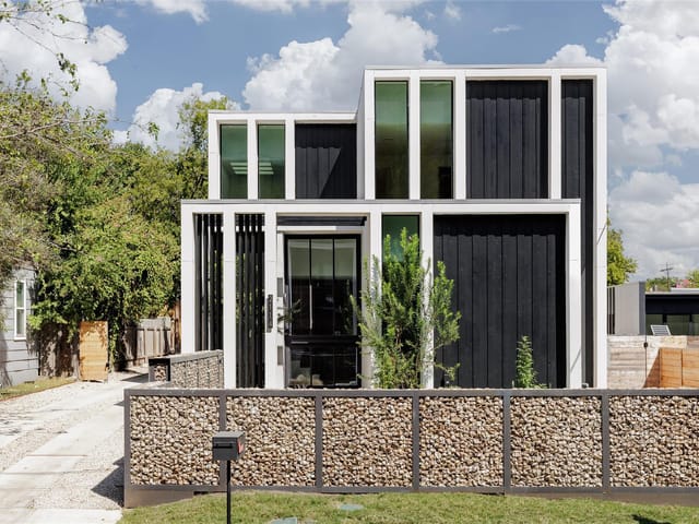 2114 Lawnmont Ave