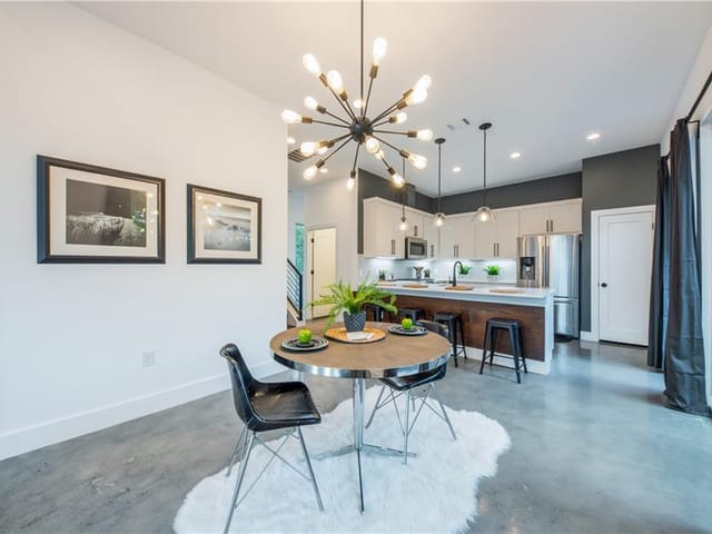 2115 Uphill Ln Unit #A