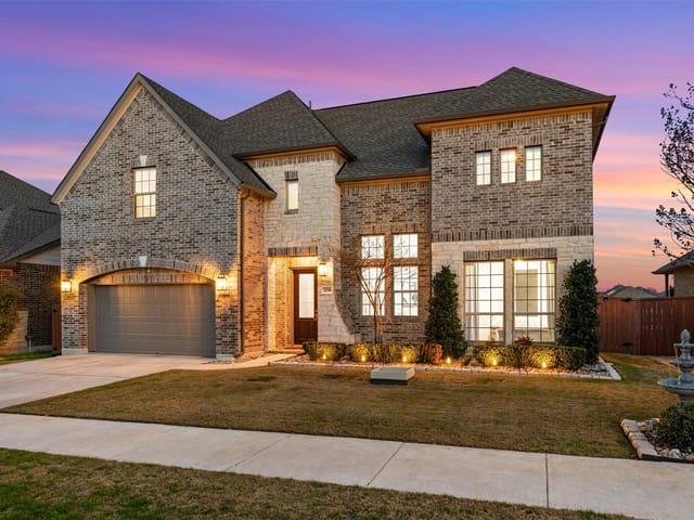 2116 Ambling Trl