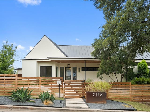 2116 Kenwood Ave, photo 1 of 33, Austin, TX