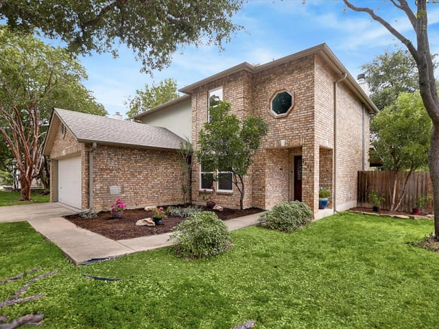 2116 Milan DR