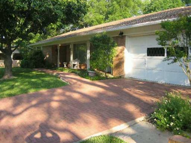 2119 Barton Hills Dr