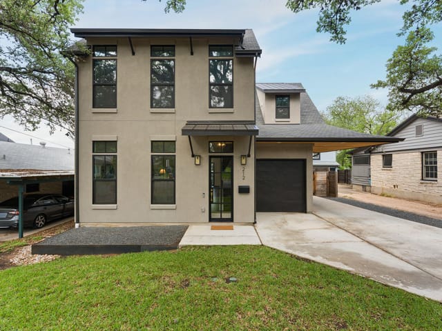212 Fletcher ST