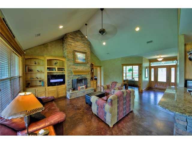 212 Forest Oaks