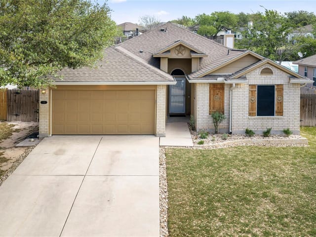 212 Lakemont DR
