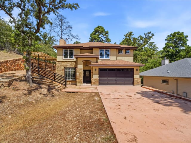 212 Makaha DR