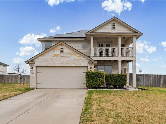 212 Plata Ln