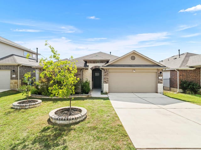 212 Royal Palm WAY