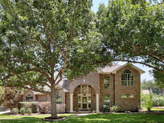 212 S Ridge Cir