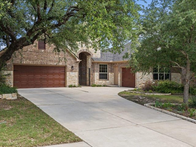 2120 Peoria DR