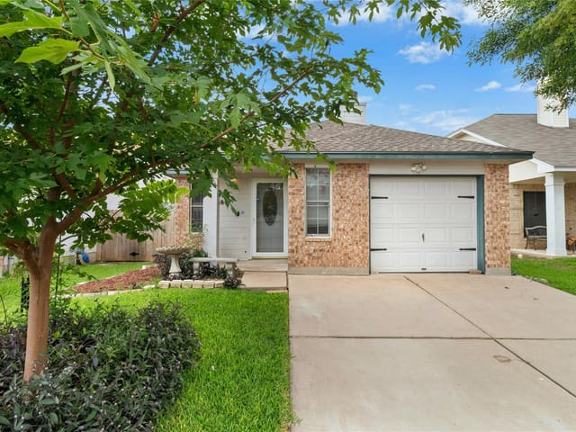 21202 Derby Day Ave
