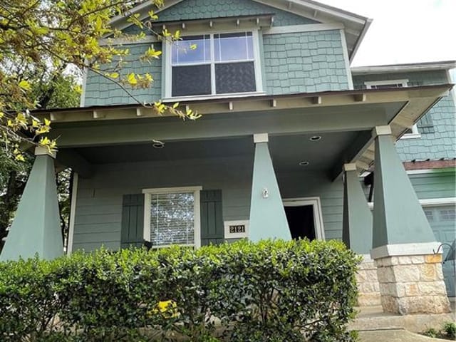 2121 Amur Dr