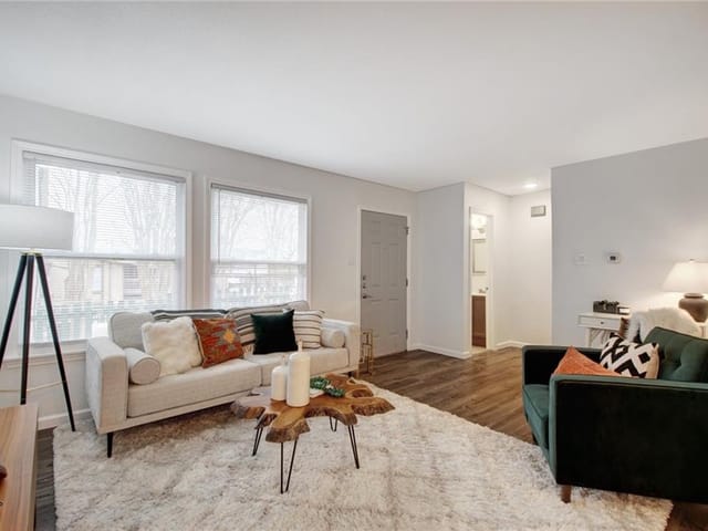 2124 Burton Dr Unit #126