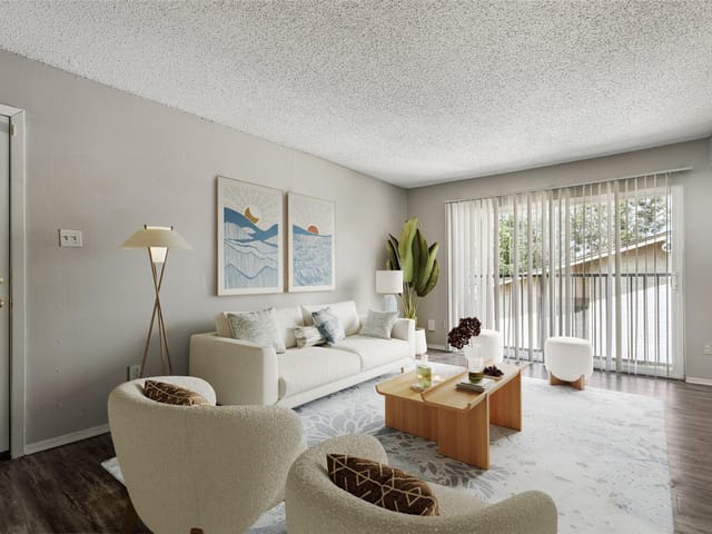 2124 Burton Dr Unit #203