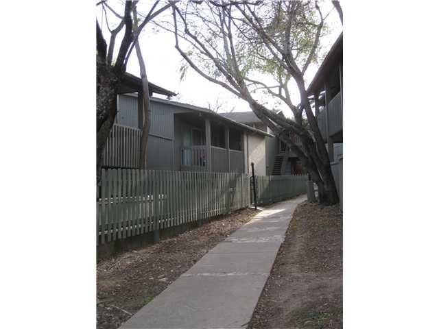 2124 Burton DR Unit #208