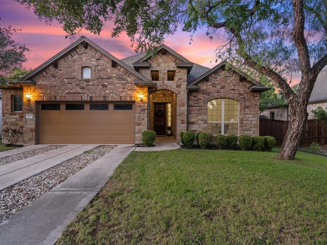 2124 Williston Loop