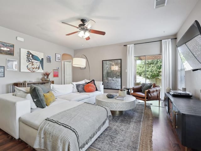2125 Nobleman Dr