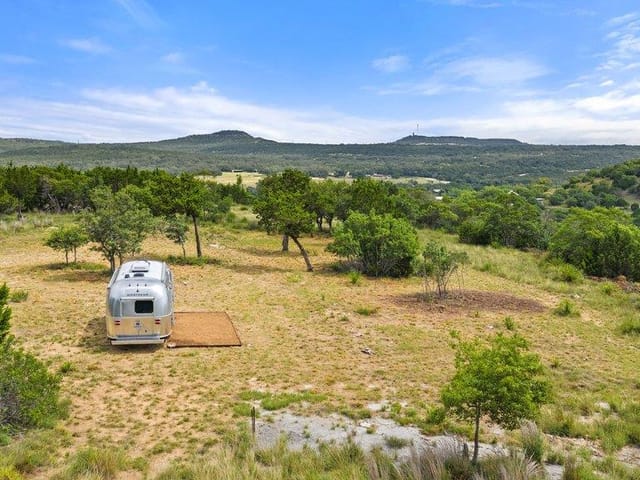 2126 Hidden Valley Ranch RD