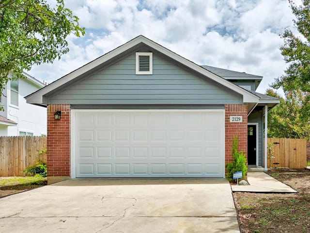 2129 Redwing Way