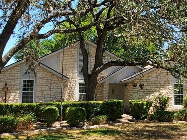 213 Ash DR
