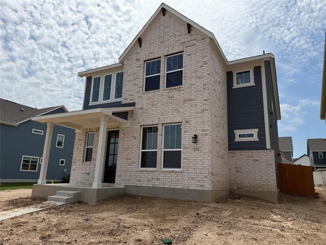 213 Leeland Dr
