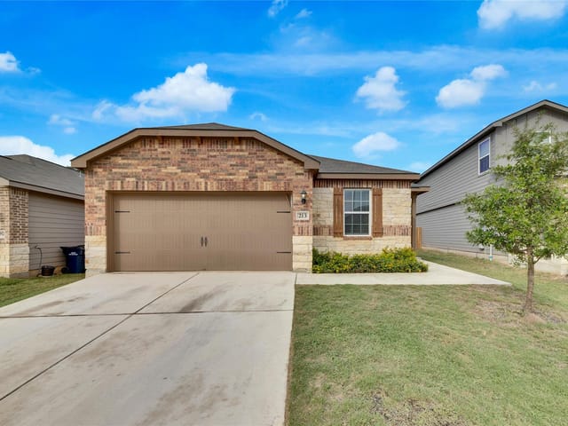 213 Mount Vernon Way