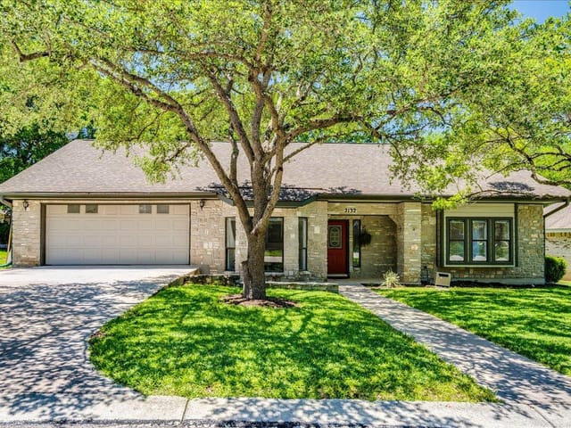 2132 Northcrest DR