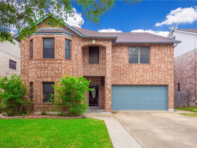 2136 Ravenscroft Dr