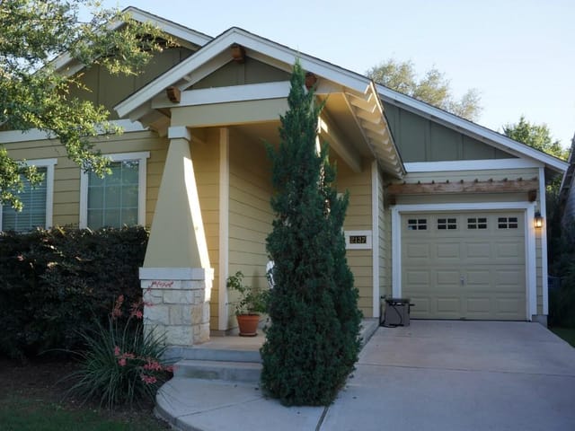 2137 Independence Dr Unit #A54