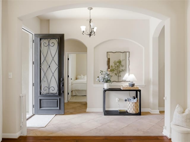 View 214 Bellagio DR in North Lakeway Village Sec 03 214 Bellagio DR - property photo 1 - Luxury home in North Lakeway Village Sec 03, Lakeway, TX