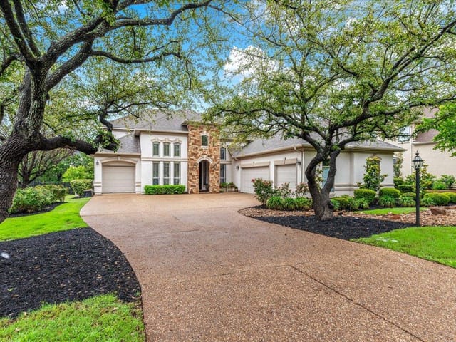 214 Varco DR