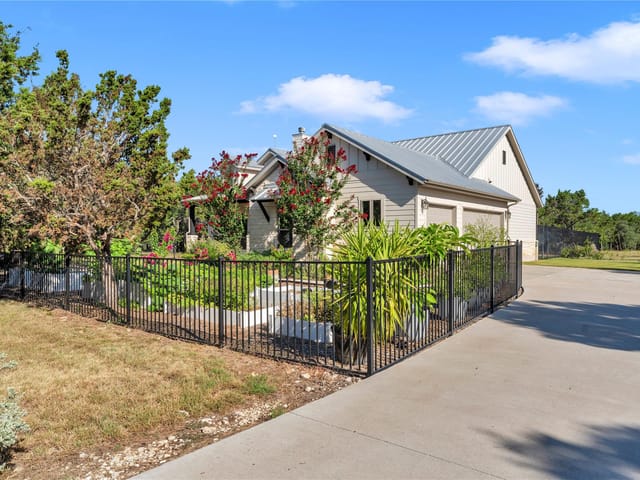 2140 Carpenter LOOP