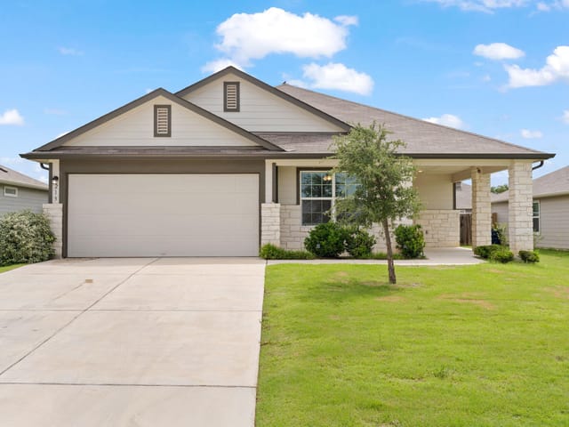 215 Bunting LN