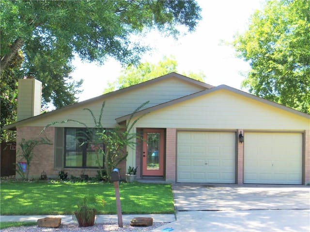 215 Cloudview Dr