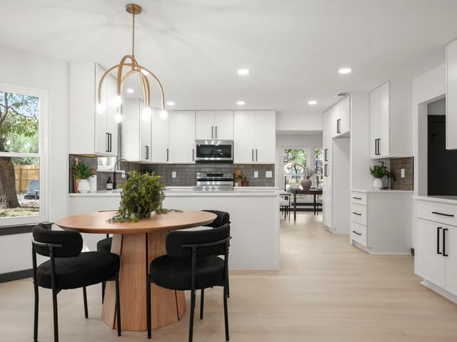 215 Dewberry CV