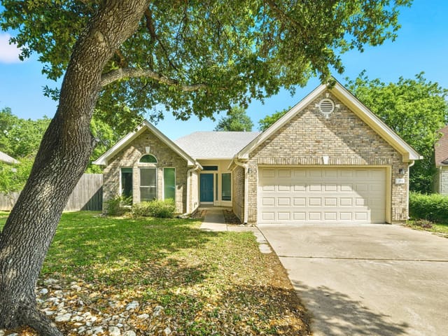215 Rio Vista Dr