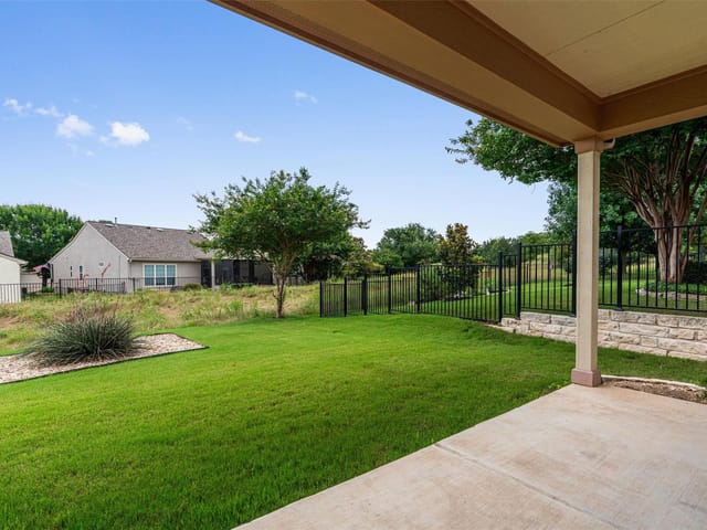 215 Salt Creek LN