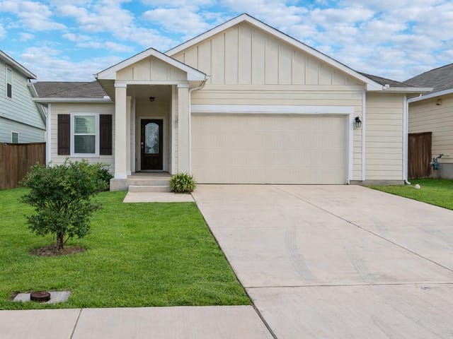 216 Blue Hibiscus DR