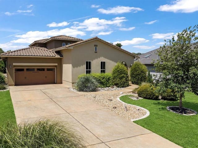 216 Cimarron Hills TRL