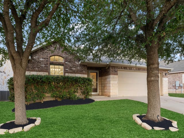 216 Drystone Trl