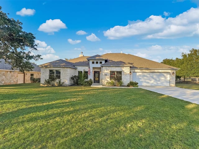 216 Enclave DR
