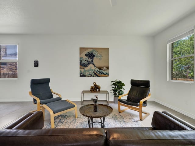 216 MARY MAX CIR