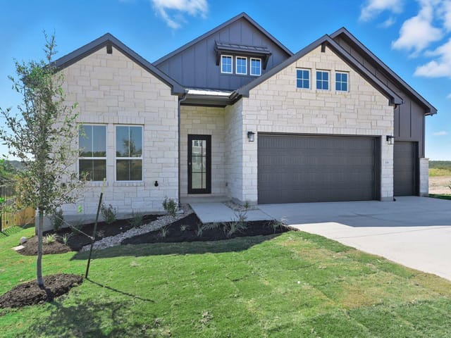 216 Moria Ct