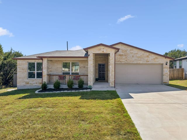 21607 Oregon LN, photo 1 of 6, Lago Vista, TX