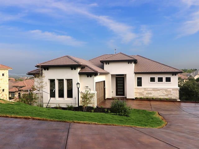 217 Antigua Way